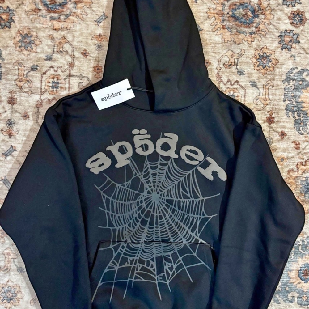 Spider hoodie black